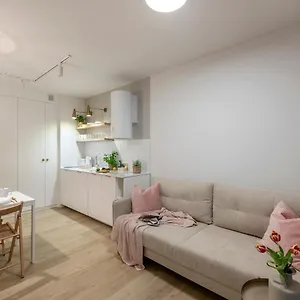 Shortstaypoland Jagiellonska Варшава